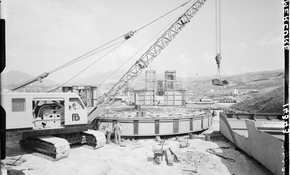 Dragline, operai e centrale
