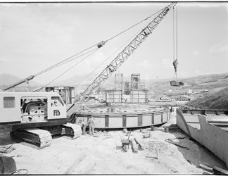 Dragline, operai e centrale