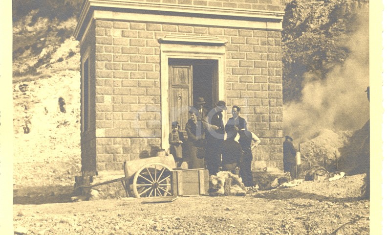 Pozzuoli. Visita di studio del Principe P.Ginori Conti e collaboratori alle solfatare. 1937.