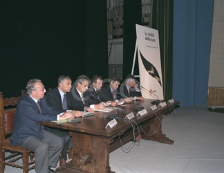 Tavolo dei relatori