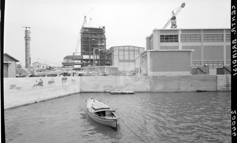Centrale di Brindisi in costruzione
