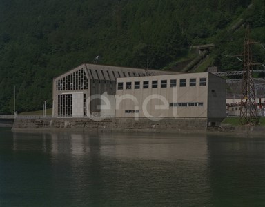 Centrale