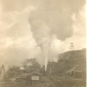 Fabbrica di Larderello. Esplosione di vari soffioni. 1906-1930.