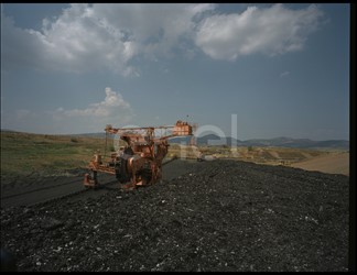 Banco di lignite e macchine escavatrici