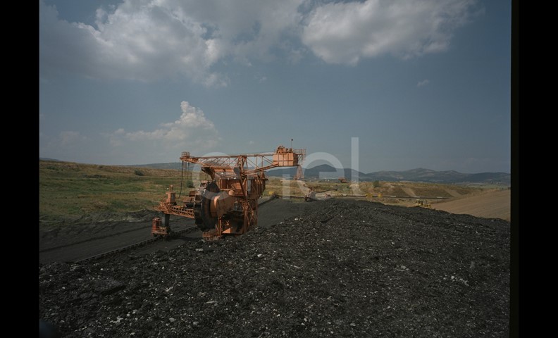 Banco di lignite e macchine escavatrici