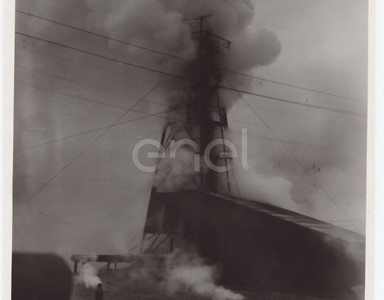 Larderello. Esplosione di vari soffioni.