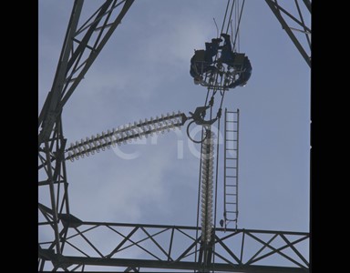 Linee aeree con operai