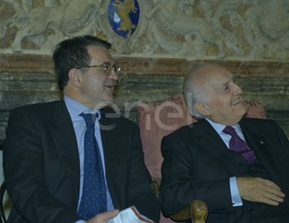 Romano Prodi, Oscar Luigi Scalfaro