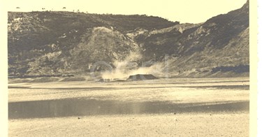 Pozzuoli. Visita di studio del Principe P.Ginori Conti e collaboratori alle solfatare. 1937.