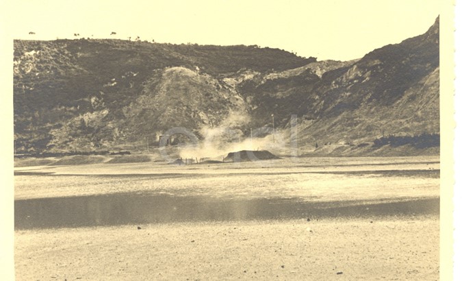 Pozzuoli. Visita di studio del Principe P.Ginori Conti e collaboratori alle solfatare. 1937.