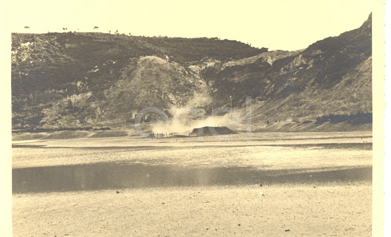 Pozzuoli. Visita di studio del Principe P.Ginori Conti e collaboratori alle solfatare. 1937.