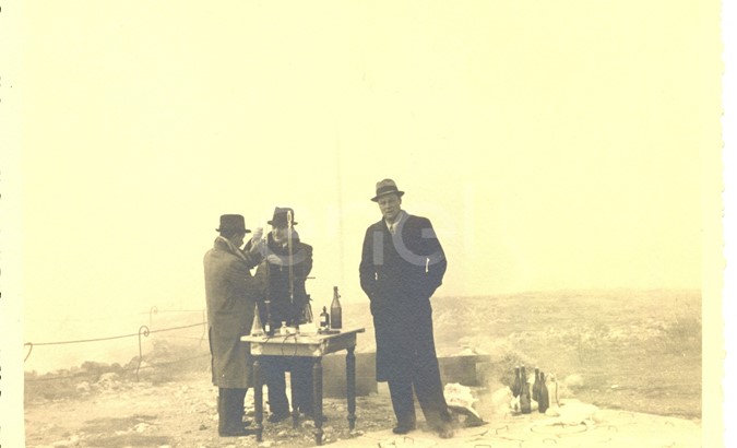 Abano. Visita di studio del Principe P.Ginori Conti e collaboratori alle solfatare. 1937