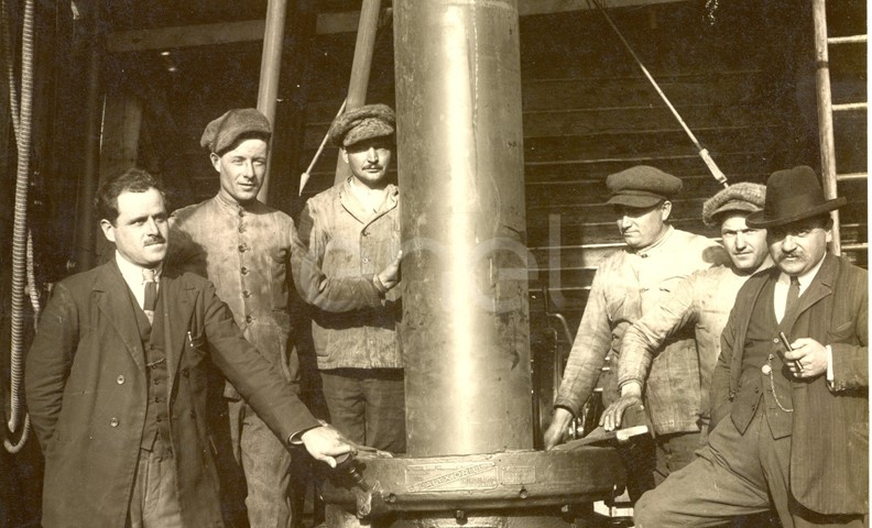 Fabbrica di Larderello. Disegni di vecchi attrezzi, sondaggi, magazzini sonde.
