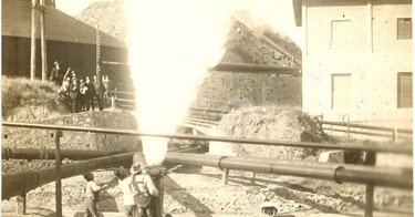Fabbrica di Larderello. Misurazione soffioni.