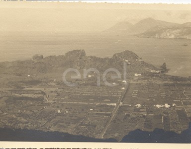 Isola di Vulcano. Visita del Principe P.Ginori Conti e collaboratori. 1937.