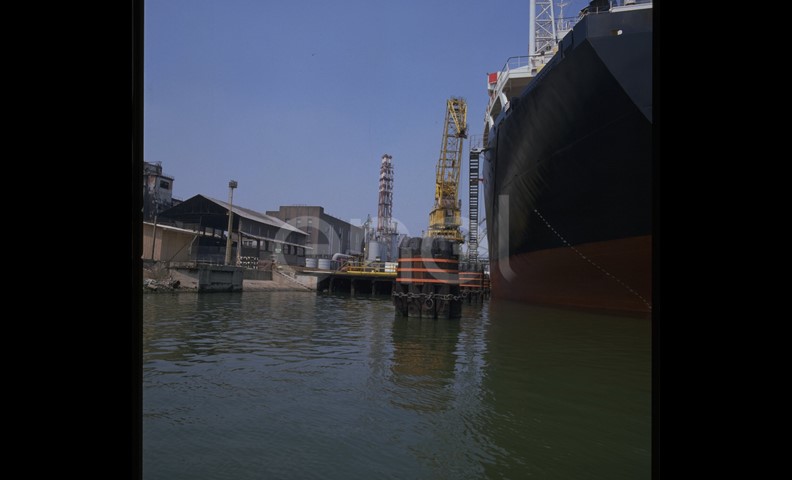 Nave e centrale