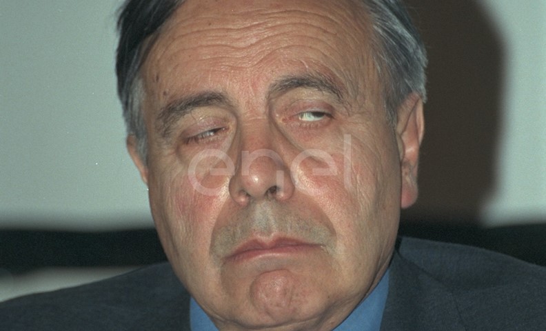 V. Castronovo