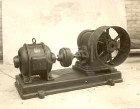 Settore meccanico. Officine meccaniche. Falegnameria. Saldatori. Fabbrica bulti. Fonderie.