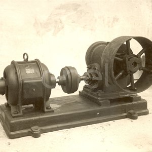 Settore meccanico. Officine meccaniche. Falegnameria. Saldatori. Fabbrica bulti. Fonderie.