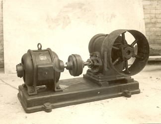 Settore meccanico. Officine meccaniche. Falegnameria. Saldatori. Fabbrica bulti. Fonderie.
