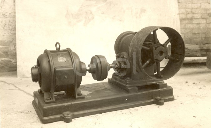 Settore meccanico. Officine meccaniche. Falegnameria. Saldatori. Fabbrica bulti. Fonderie.